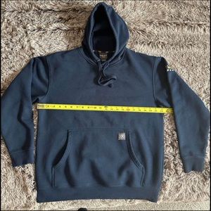 Men’s Ariat Rebar hoodie.